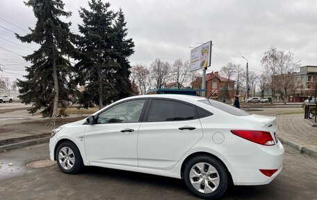 Hyundai Solaris II рестайлинг, 2015 год, 1 095 000 рублей, 4 фотография