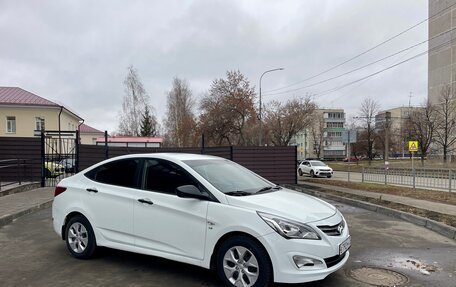 Hyundai Solaris II рестайлинг, 2015 год, 1 095 000 рублей, 11 фотография