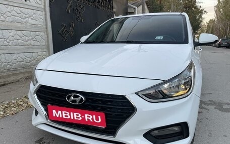 Hyundai Solaris II рестайлинг, 2019 год, 1 195 000 рублей, 1 фотография