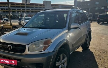 Toyota RAV4, 2004 год, 800 000 рублей, 2 фотография