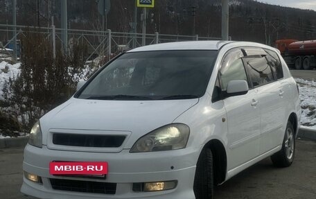 Toyota Ipsum II, 2001 год, 630 000 рублей, 2 фотография