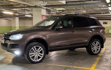 Volkswagen Touareg III, 2011 год, 1 780 000 рублей, 16 фотография