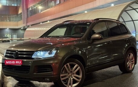 Volkswagen Touareg III, 2011 год, 1 780 000 рублей, 15 фотография