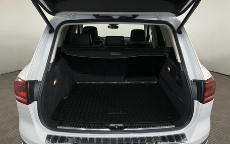 Volkswagen Touareg III, 2016 год, 4 300 000 рублей, 19 фотография