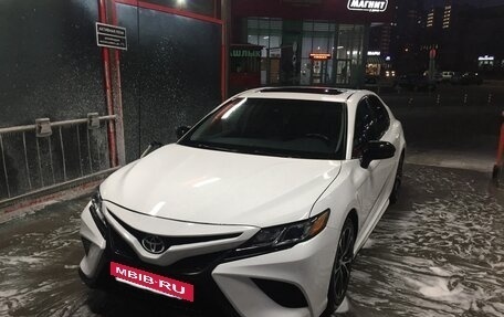 Toyota Camry, 2018 год, 2 650 000 рублей, 4 фотография