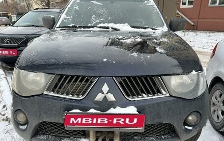 Mitsubishi L200 IV рестайлинг, 2008 год, 900 000 рублей, 1 фотография