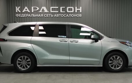 Toyota Sienna, 2021 год, 4 600 000 рублей, 6 фотография