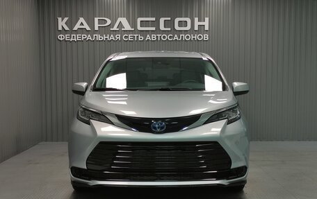 Toyota Sienna, 2021 год, 4 600 000 рублей, 3 фотография