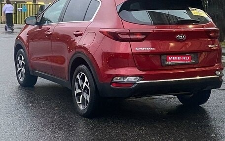 KIA Sportage IV рестайлинг, 2020 год, 2 400 000 рублей, 6 фотография