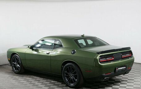 Dodge Challenger III рестайлинг 2, 2022 год, 5 600 000 рублей, 7 фотография