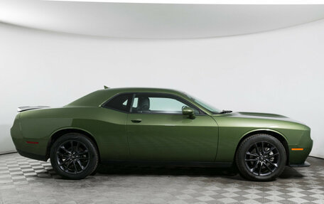 Dodge Challenger III рестайлинг 2, 2022 год, 5 600 000 рублей, 4 фотография