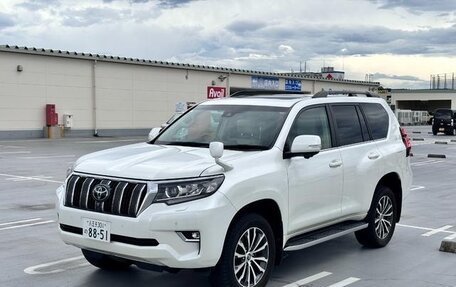 Toyota Land Cruiser Prado 150 рестайлинг 2, 2021 год, 4 100 000 рублей, 2 фотография