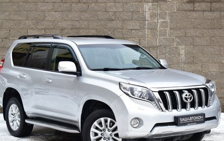 Toyota Land Cruiser Prado 150 рестайлинг 2, 2016 год, 3 599 000 рублей, 2 фотография