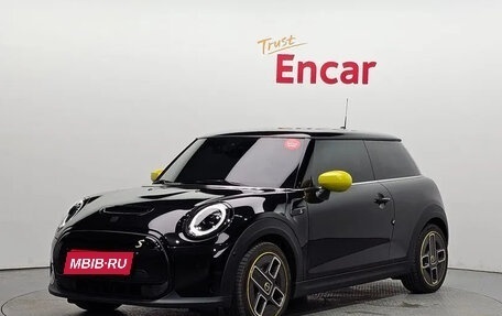 MINI Hatch, 2022 год, 3 300 000 рублей, 1 фотография