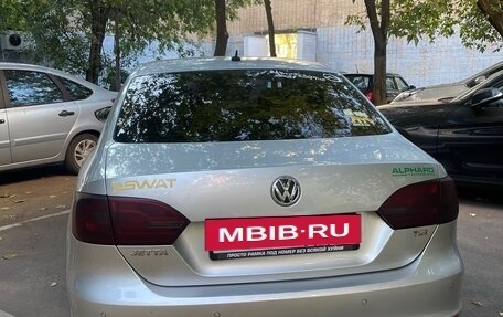 Volkswagen Jetta VI, 2013 год, 1 200 000 рублей, 2 фотография