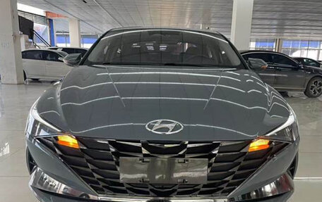 Hyundai Elantra, 2021 год, 1 500 000 рублей, 2 фотография