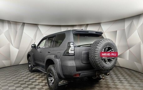 Toyota Land Cruiser Prado 150 рестайлинг 2, 2021 год, 6 100 000 рублей, 3 фотография