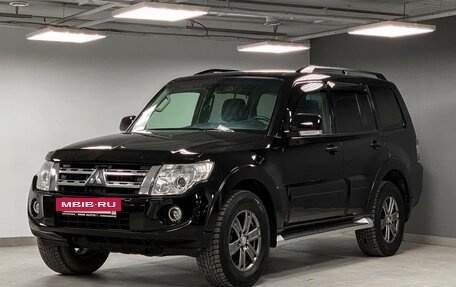 Mitsubishi Pajero IV, 2012 год, 2 399 000 рублей, 3 фотография