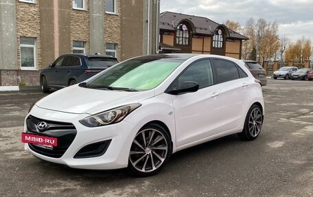 Hyundai i30 II рестайлинг, 2012 год, 1 100 000 рублей, 2 фотография