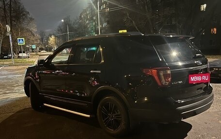 Ford Explorer VI, 2016 год, 3 200 000 рублей, 6 фотография