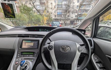 Toyota Prius, 2011 год, 1 025 000 рублей, 13 фотография