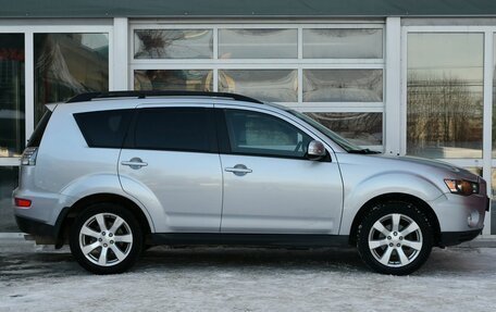 Mitsubishi Outlander III рестайлинг 3, 2011 год, 1 477 000 рублей, 6 фотография