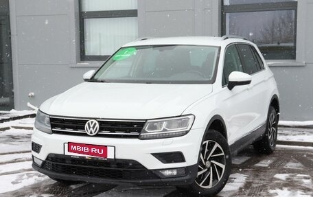 Volkswagen Tiguan II, 2018 год, 2 499 000 рублей, 1 фотография