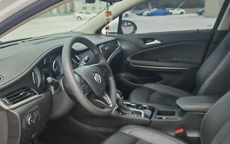 Buick Verano II, 2021 год, 1 400 006 рублей, 9 фотография