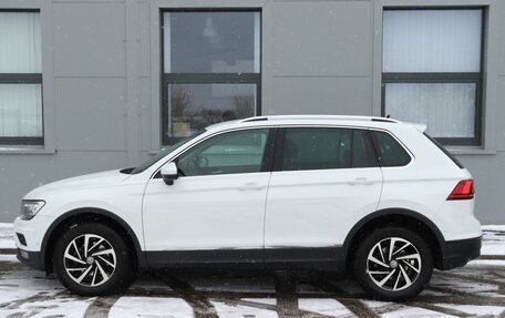 Volkswagen Tiguan II, 2018 год, 2 499 000 рублей, 8 фотография