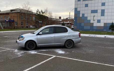 Toyota Platz, 2001 год, 530 000 рублей, 12 фотография