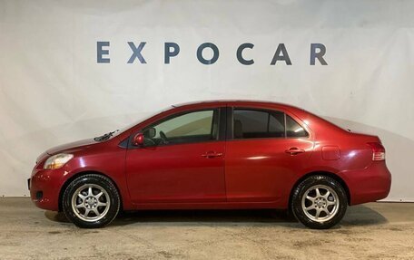 Toyota Yaris III рестайлинг, 2006 год, 800 000 рублей, 2 фотография