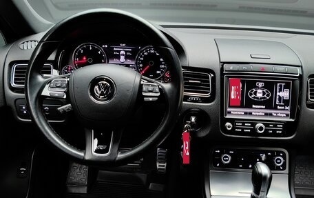 Volkswagen Touareg III, 2017 год, 3 700 000 рублей, 24 фотография