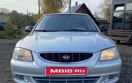 Hyundai Accent II, 2004 год, 325 000 рублей, 3 фотография