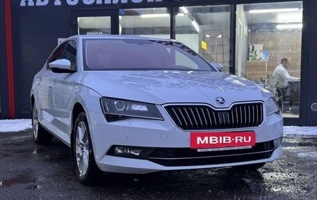 Skoda Superb III рестайлинг, 2017 год, 1 939 000 рублей, 4 фотография