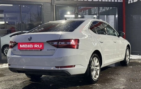 Skoda Superb III рестайлинг, 2017 год, 1 939 000 рублей, 16 фотография