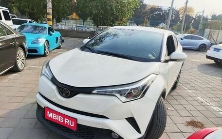 Toyota C-HR I рестайлинг, 2021 год, 1 850 000 рублей, 1 фотография