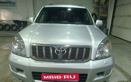 Toyota Land Cruiser Prado 120 рестайлинг, 2008 год, 2 950 000 рублей, 2 фотография