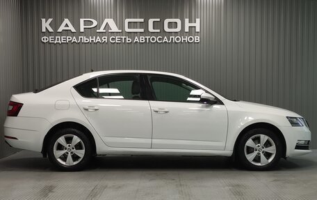 Skoda Octavia, 2018 год, 1 560 000 рублей, 6 фотография