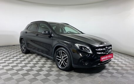 Mercedes-Benz GLA, 2019 год, 2 750 000 рублей, 3 фотография