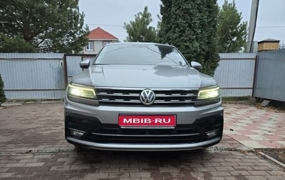 Volkswagen Tiguan II, 2018 год, 3 750 000 рублей, 1 фотография