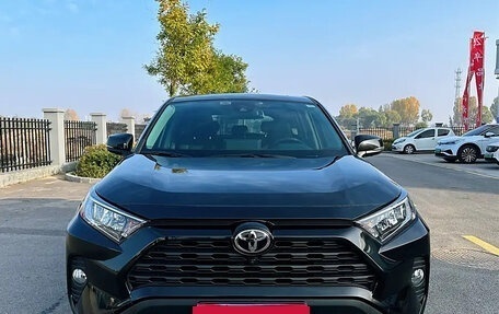 Toyota RAV4, 2021 год, 2 900 016 рублей, 2 фотография