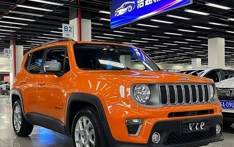 Jeep Renegade I рестайлинг, 2021 год, 1 620 000 рублей, 1 фотография