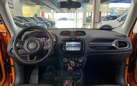 Jeep Renegade I рестайлинг, 2021 год, 1 620 000 рублей, 7 фотография