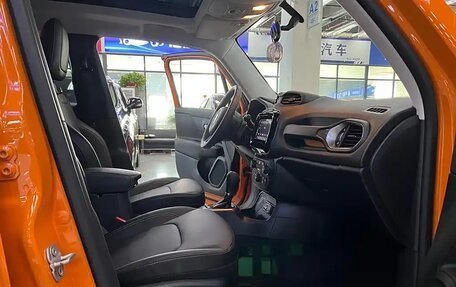 Jeep Renegade I рестайлинг, 2021 год, 1 620 000 рублей, 8 фотография