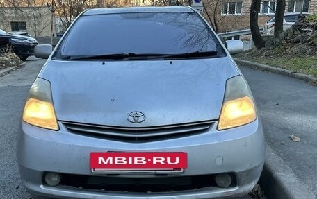 Toyota Prius, 2006 год, 620 000 рублей, 4 фотография