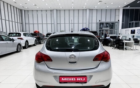 Opel Astra J, 2011 год, 650 000 рублей, 10 фотография