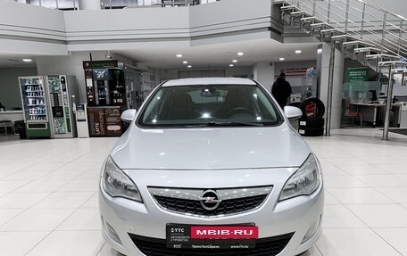 Opel Astra J, 2011 год, 650 000 рублей, 6 фотография