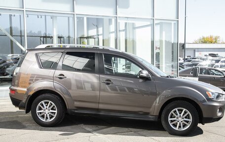 Mitsubishi Outlander III рестайлинг 3, 2009 год, 1 299 000 рублей, 4 фотография