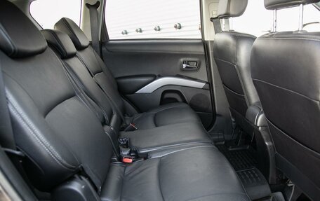 Mitsubishi Outlander III рестайлинг 3, 2009 год, 1 299 000 рублей, 18 фотография