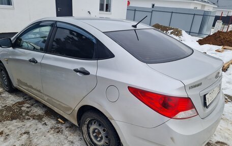 Hyundai Solaris II рестайлинг, 2013 год, 750 000 рублей, 5 фотография